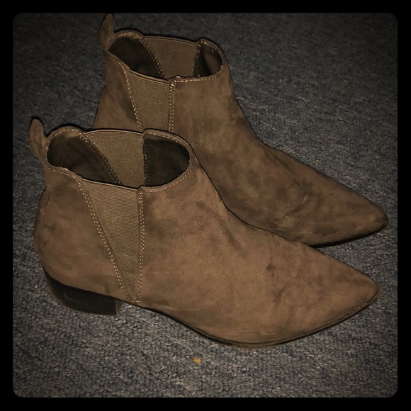 Old Navy Shoes - Old navy grey suede pointy toe booties size 9